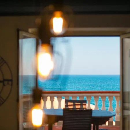 Cefalux - Albachiara Sul Mare * Cefalu