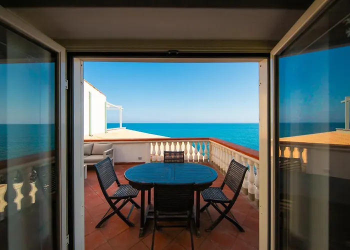 Cefalux - Albachiara Sul Mare *